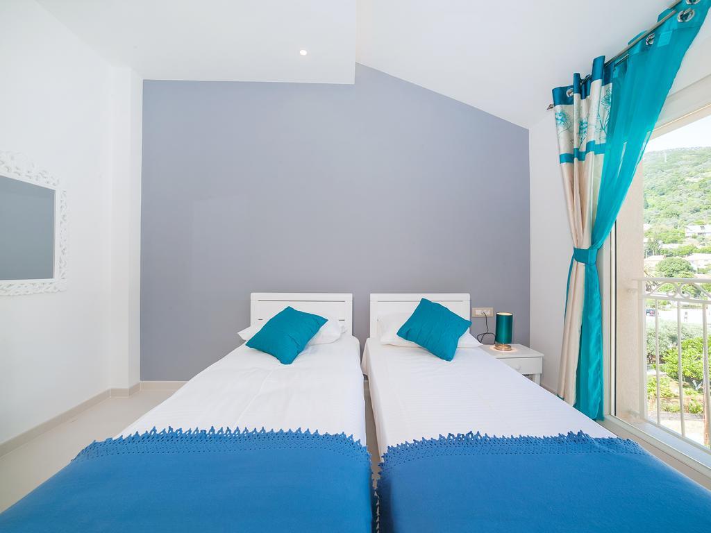 Sea Point Apart Hotel Tivat Bagian luar foto